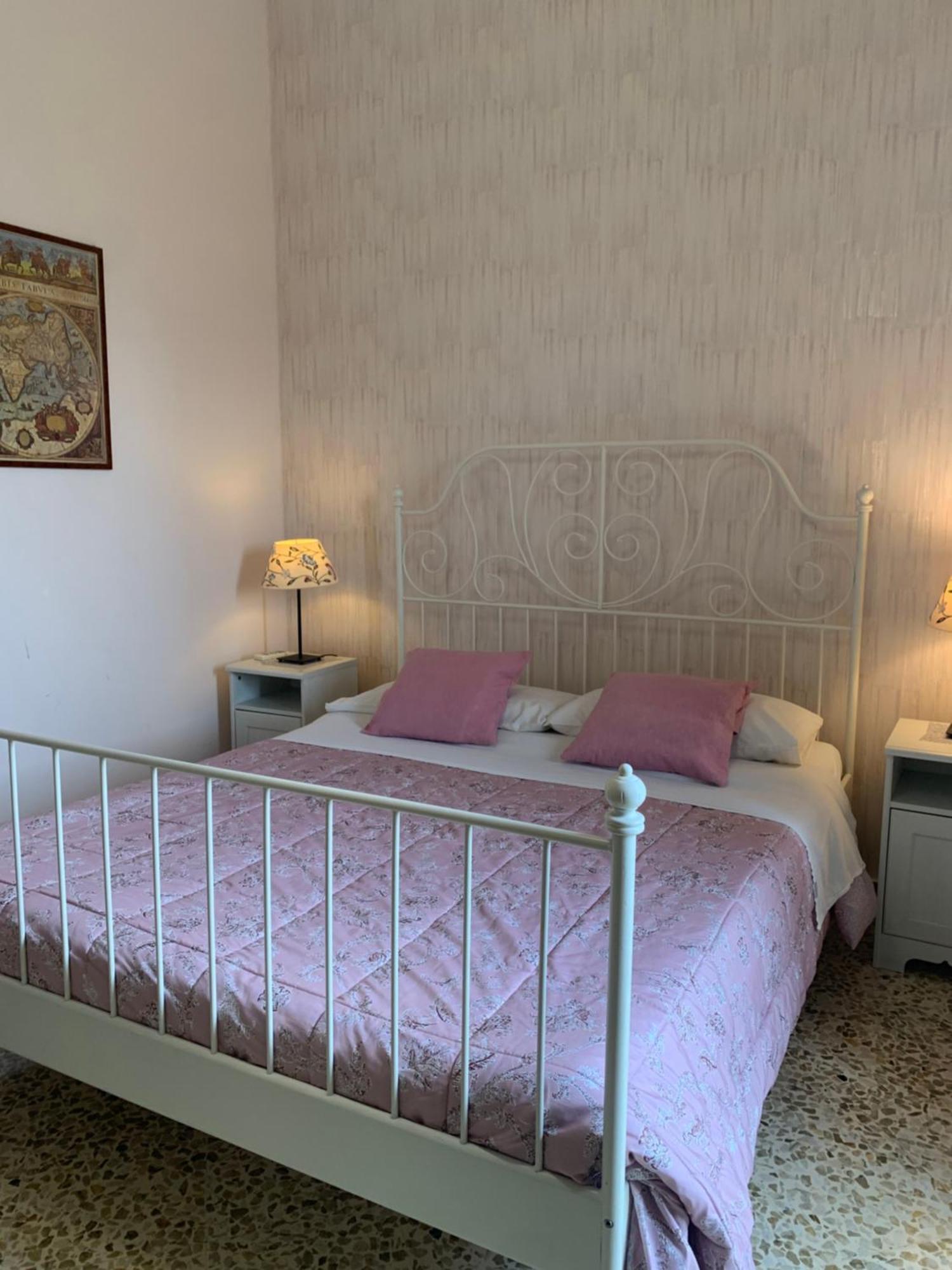 La Casa Di Chicca Lägenhet Lecce Exteriör bild